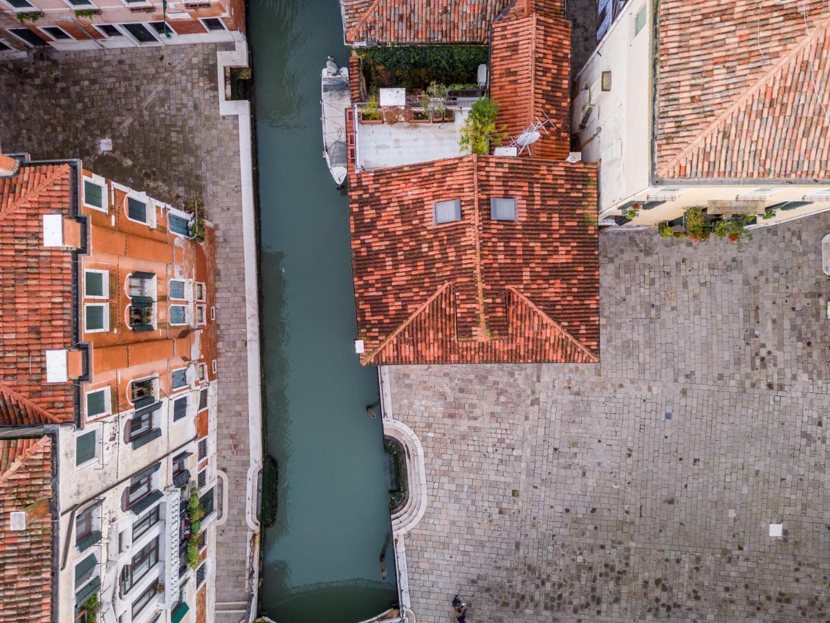 Apartament Garden Mansion With Private Mooring R&R Wenecja Zewnętrze zdjęcie