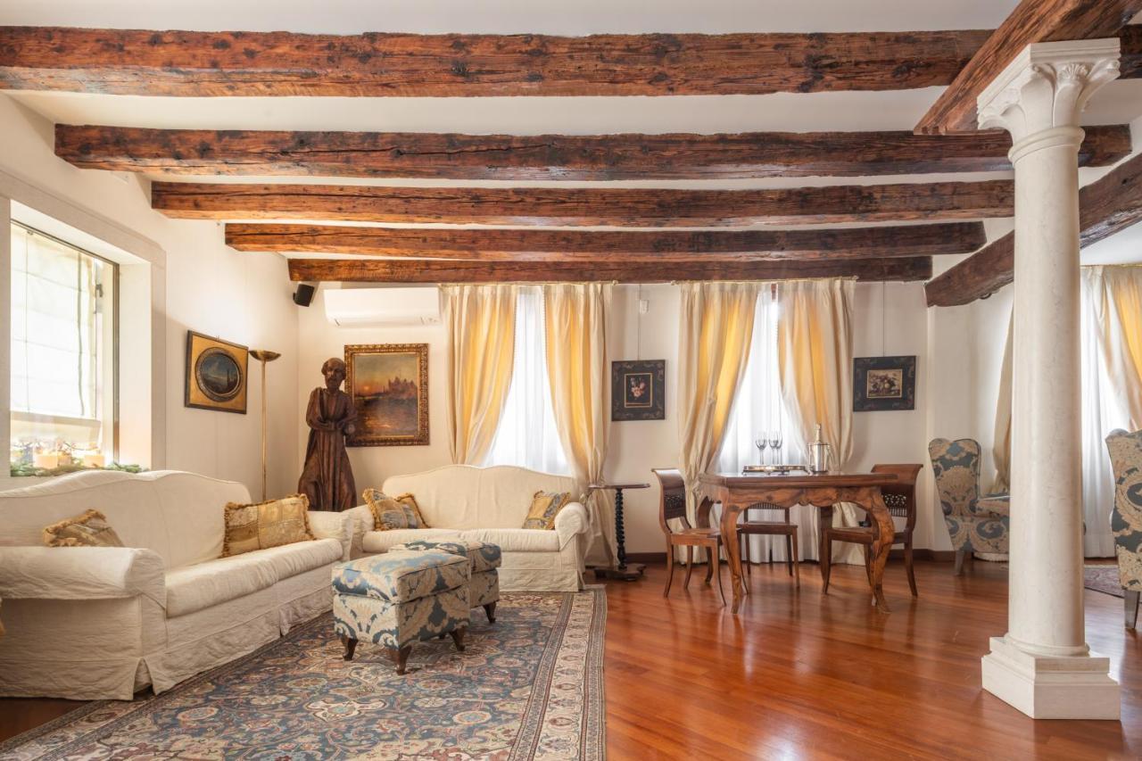 Apartament Garden Mansion With Private Mooring R&R Wenecja Zewnętrze zdjęcie