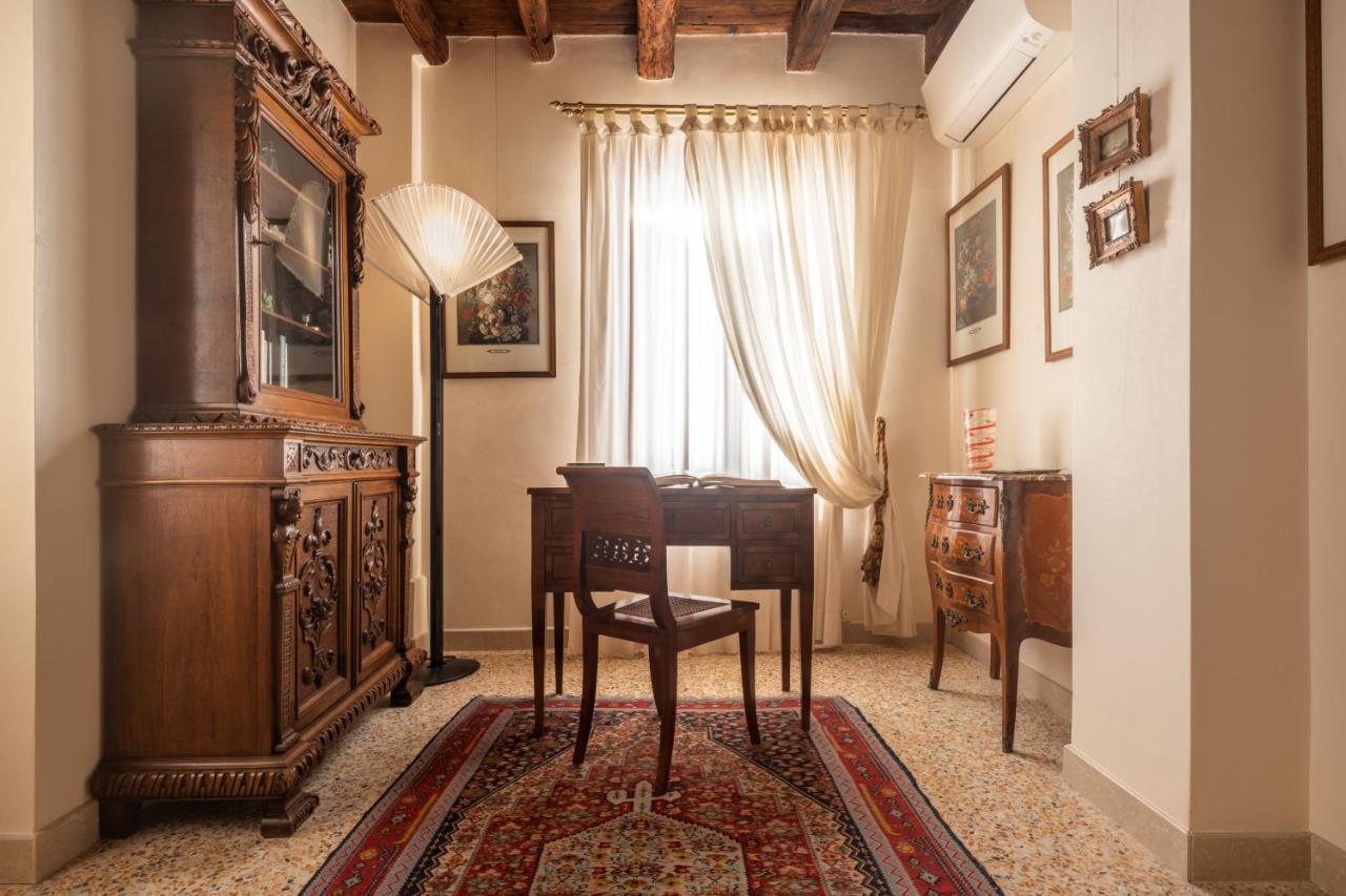 Apartament Garden Mansion With Private Mooring R&R Wenecja Zewnętrze zdjęcie